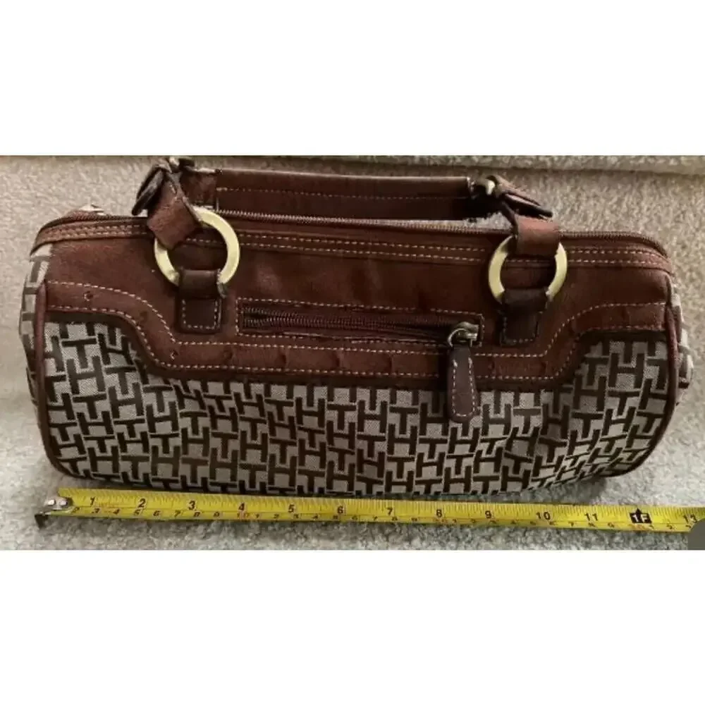 TOMMY HILFIGER Vintage Y2K Shoulder Purse, Excellent Pre-owned Condition - Picture 3 of 6